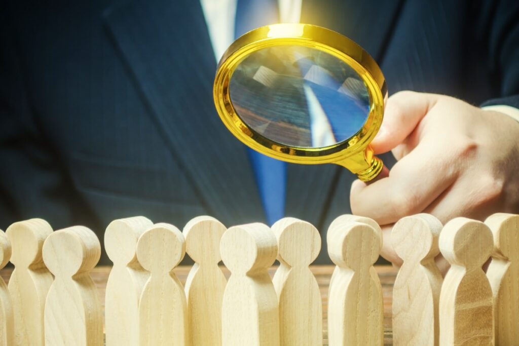 Die Bundesnetzagentur reguliert den Strommarkt und die Netzentgelte.