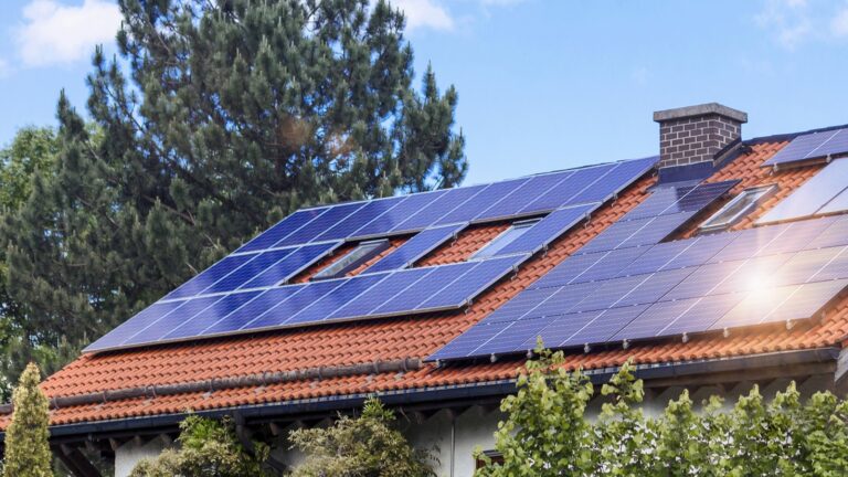 Solarenergie für Eigenheime und Unternehmen